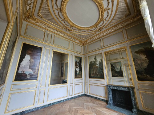 Salle de Bain du Ch&acirc;teau de Bagatelle avec les reproduction des oeuvres d'Hubert Robert